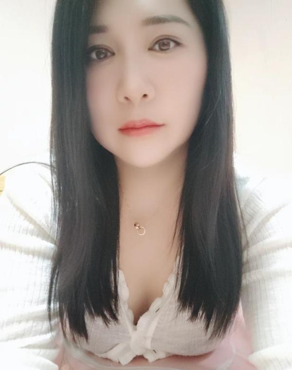 难得的迷人川妹子