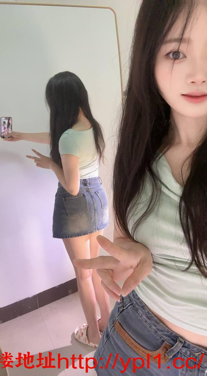 黑丝小骚货毒龙特别爽