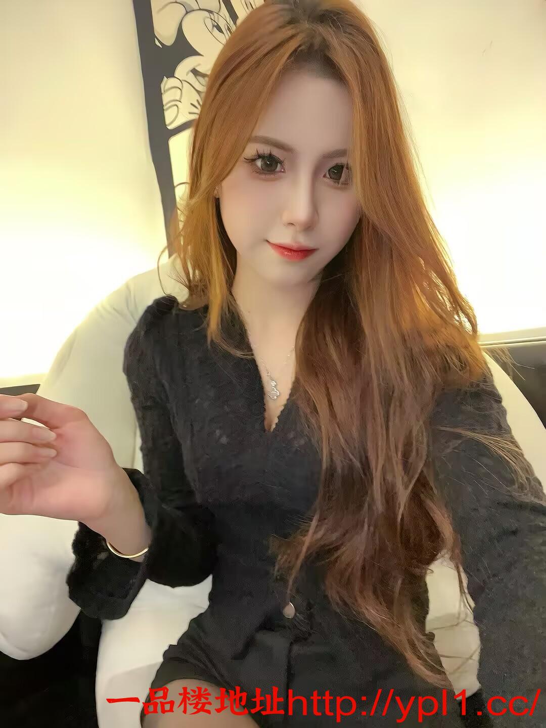 新疆妹子能舔会夹三点粉嫩