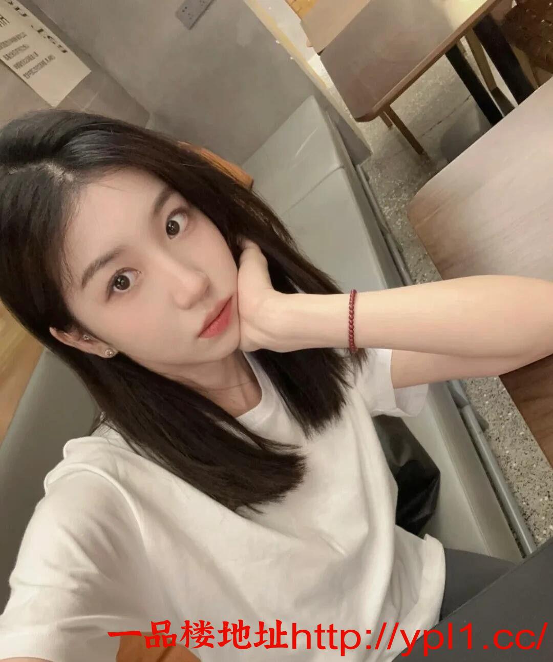 出差玩的刚下海极品学生妹