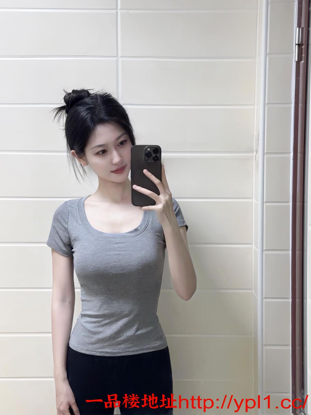 有颜值 有身材服务不错的长腿美女