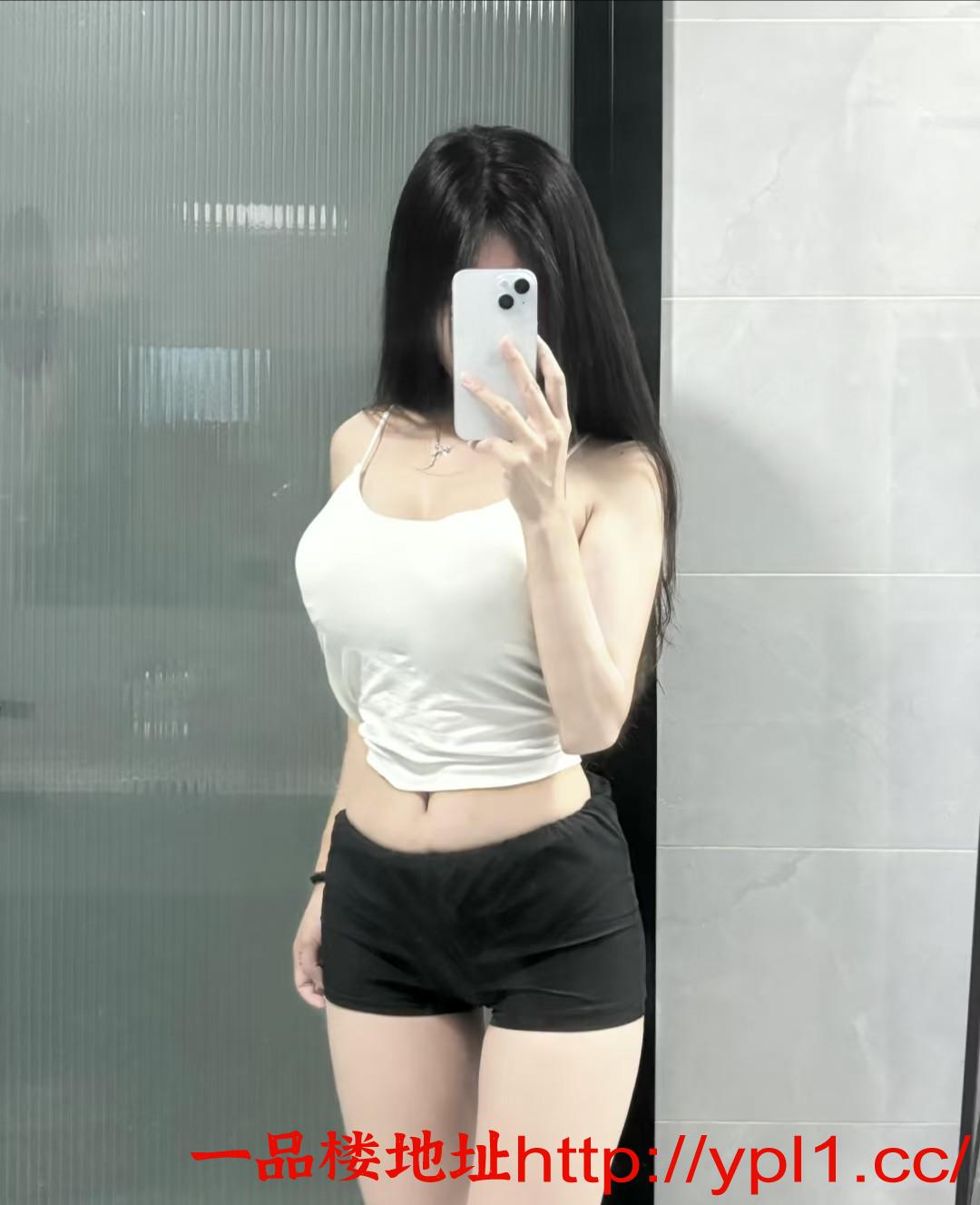 艺校妹妹外出兼职，约到就是赚