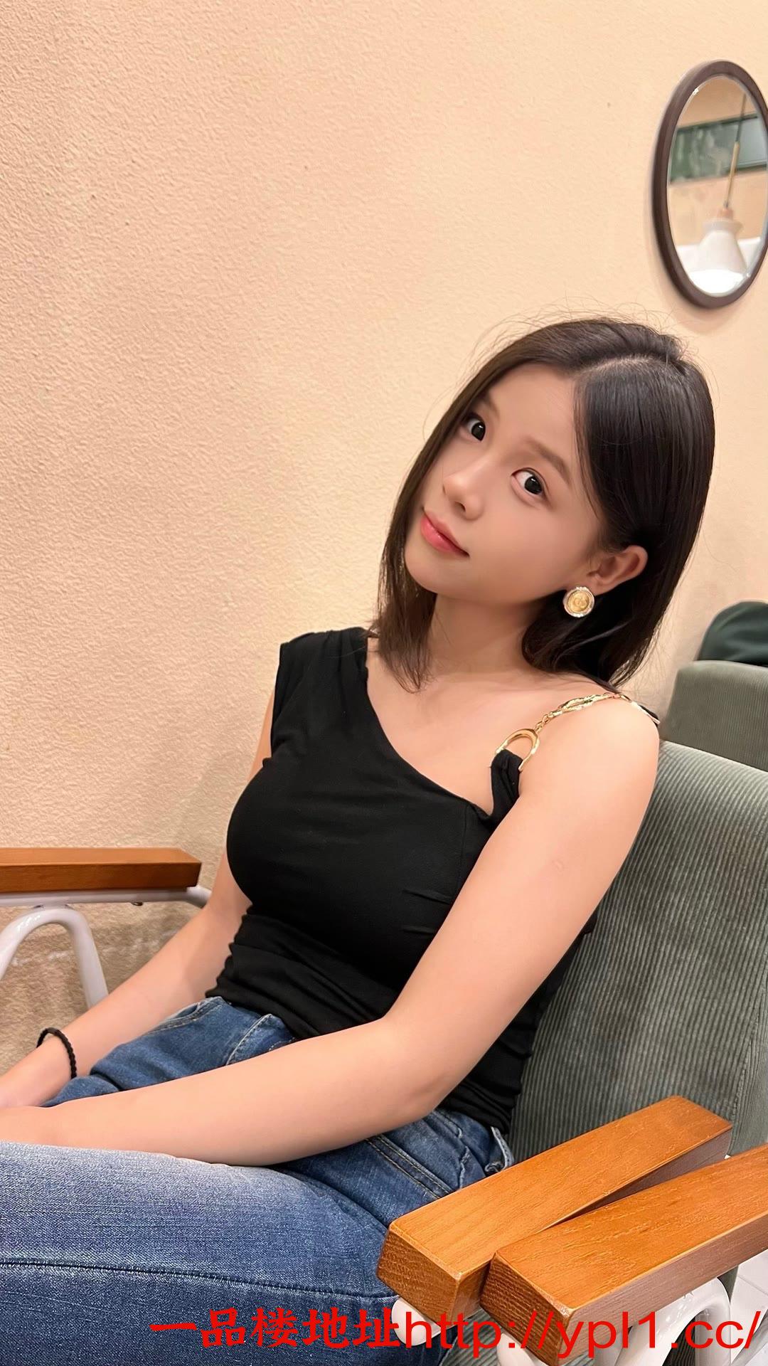 可爱闷骚御姐逼水多姐姐