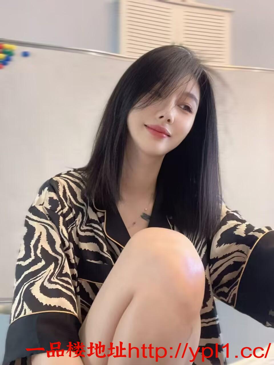 兼职情瘾少女粉嫩鲍鱼刚下海