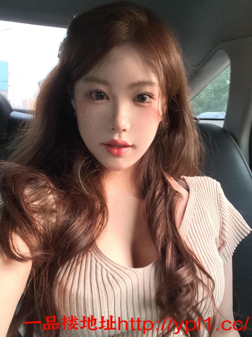 性感胸大圆挺嫩逼边操边喷水