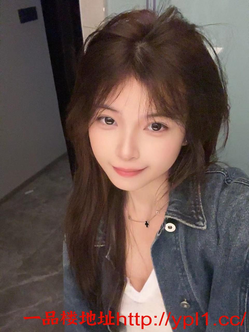 市黑丝诱惑小穴粉嫩敏感体质很快高潮了