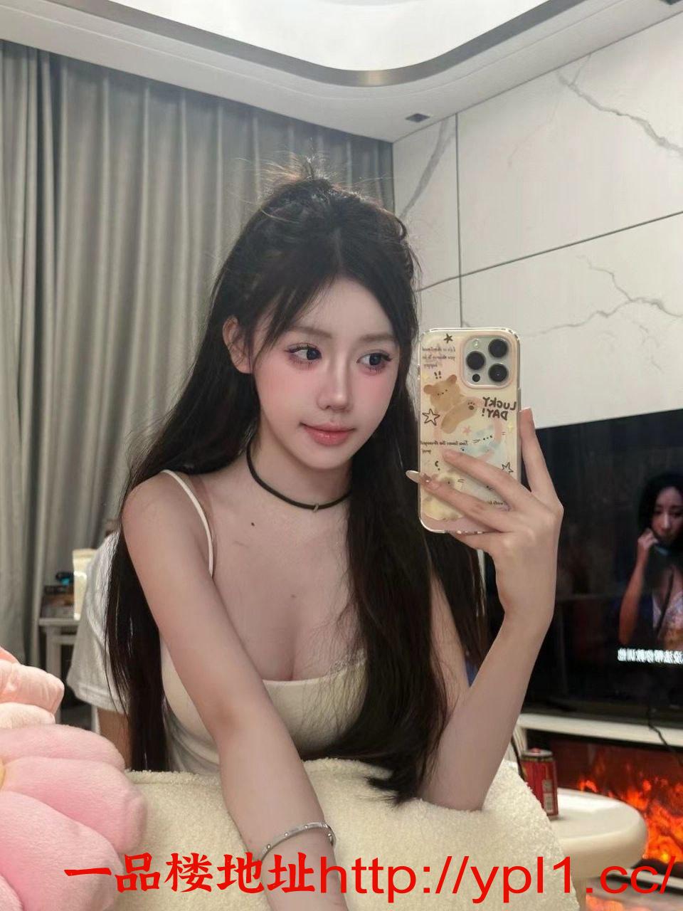 清纯粉穴粉乳性感美女