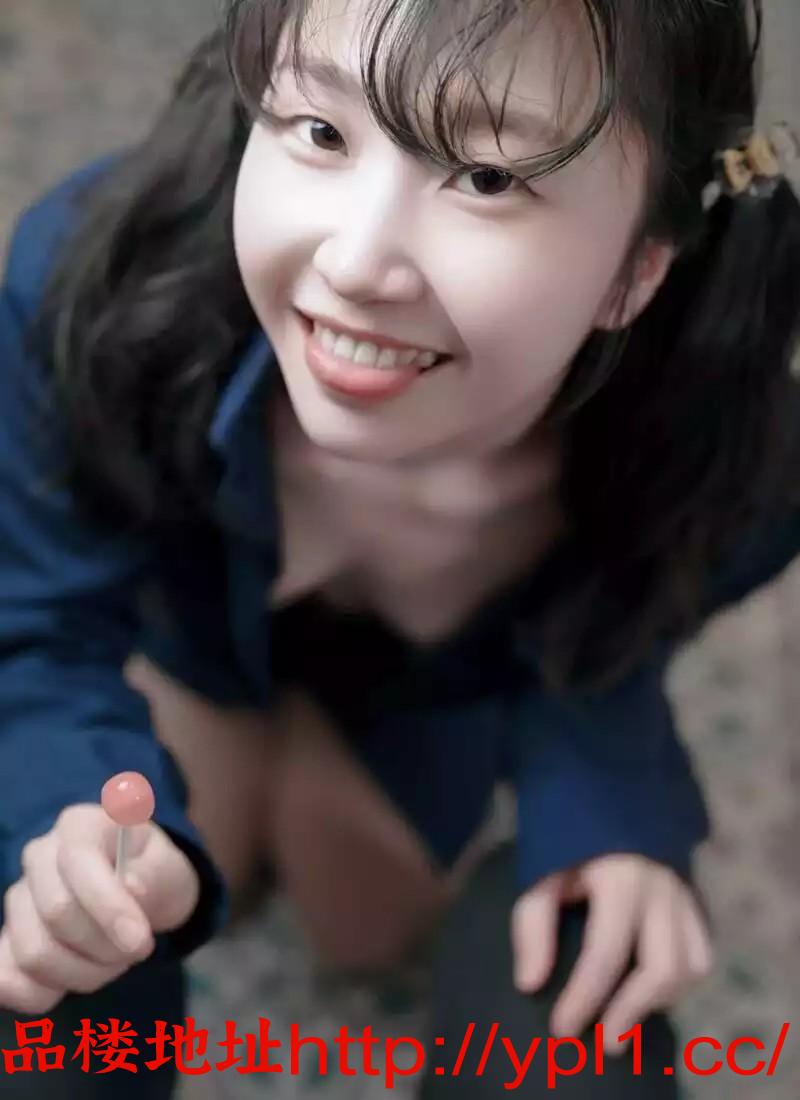 兼职小姑娘逼逼粉嫩多水，超甜超棒，还喜欢舔蛋。