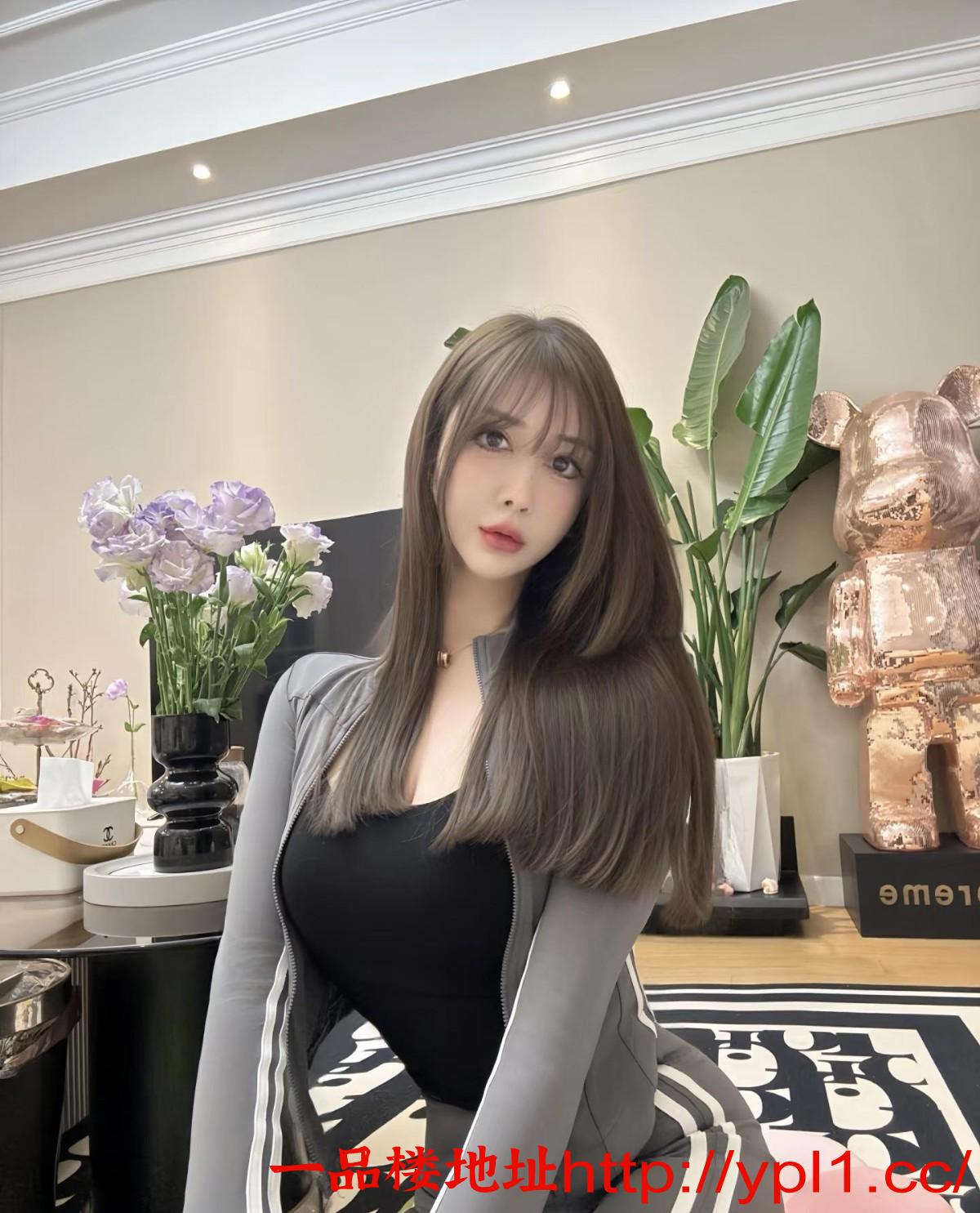 身材s型粉鲍美臀妹妹