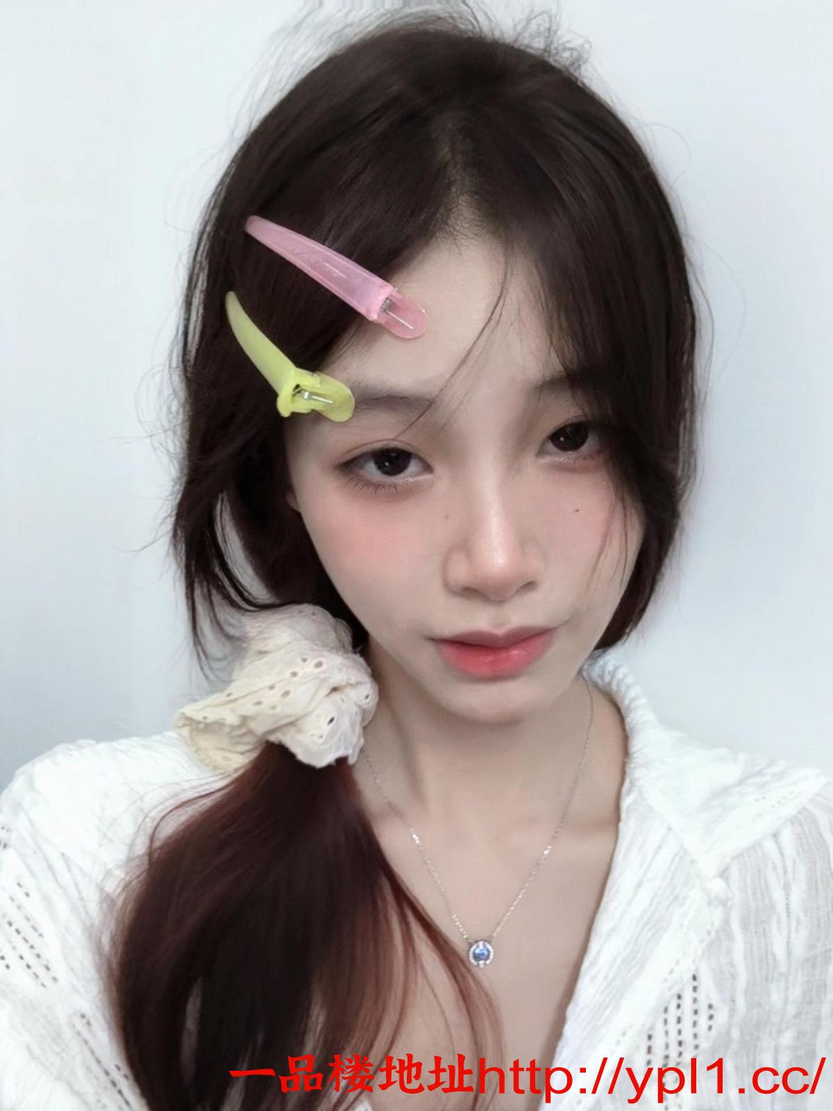 区粉嫩多汁小骚货