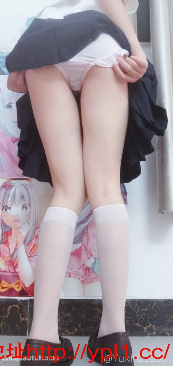 重庆个人兼职清纯小辣椒粉嫩小穴恋恋不舍