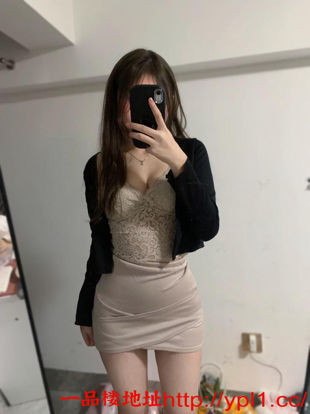 妹妹兼职极品粉鲍鱼水多