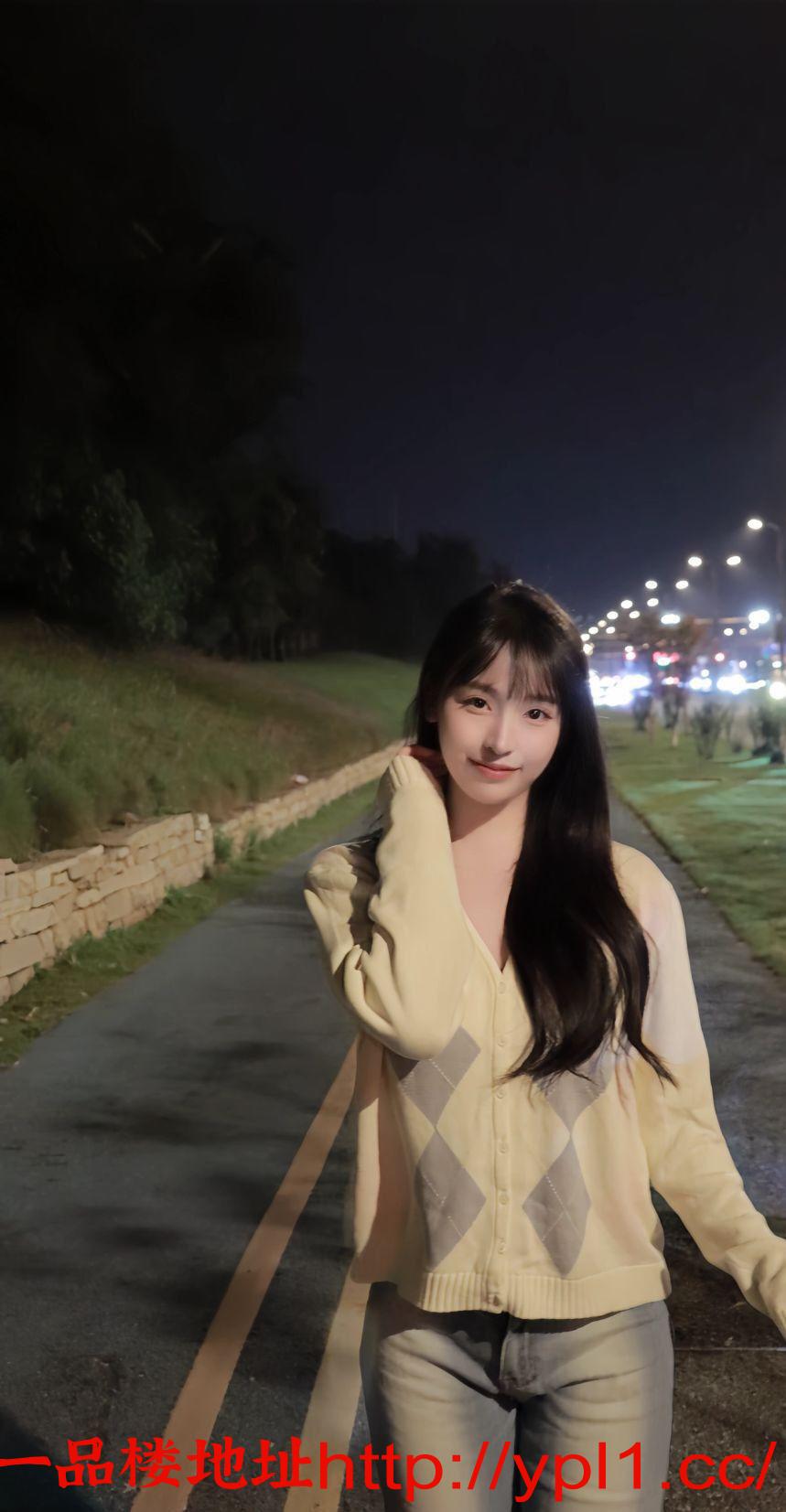 重庆出差玩的刚下海学生妹