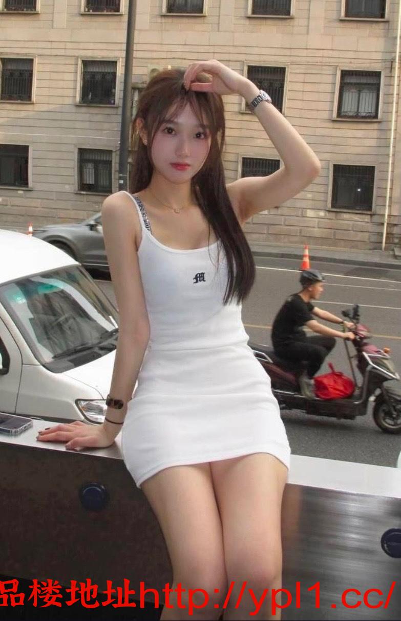 反差包臀白虎少妇可情趣装