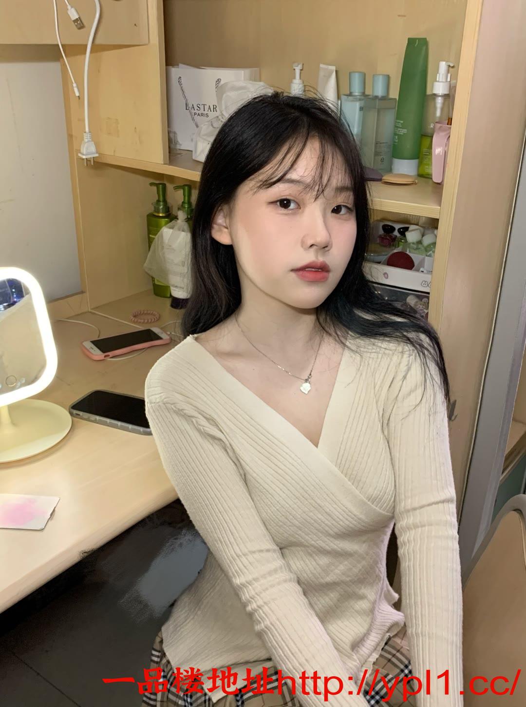 性感小骚妹逼紧多水