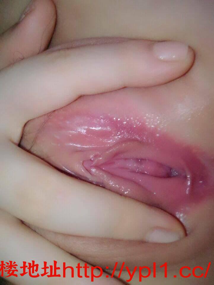 20岁极品小嫩妹乖巧很配合 可调教