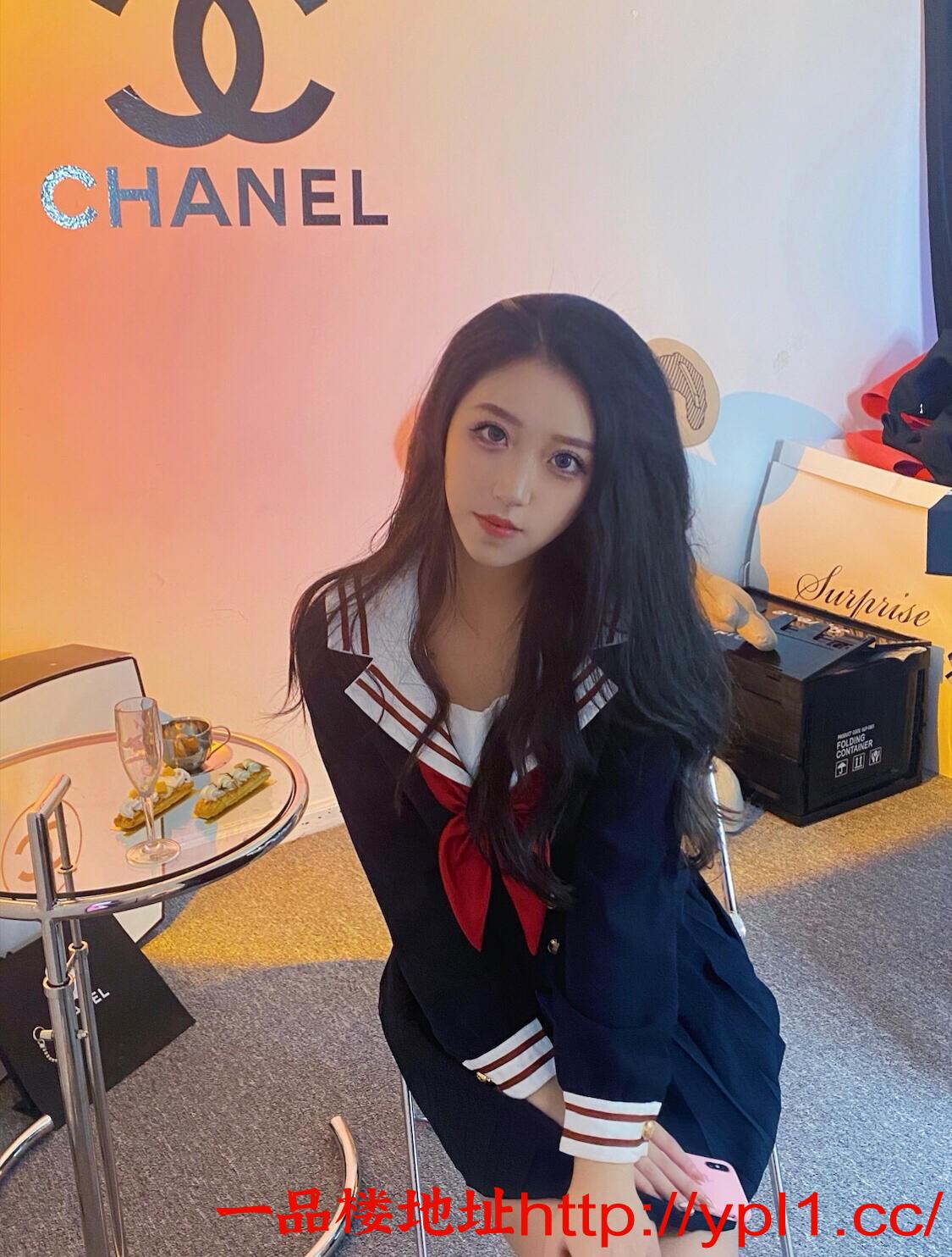 甜美又骚气小姐姐