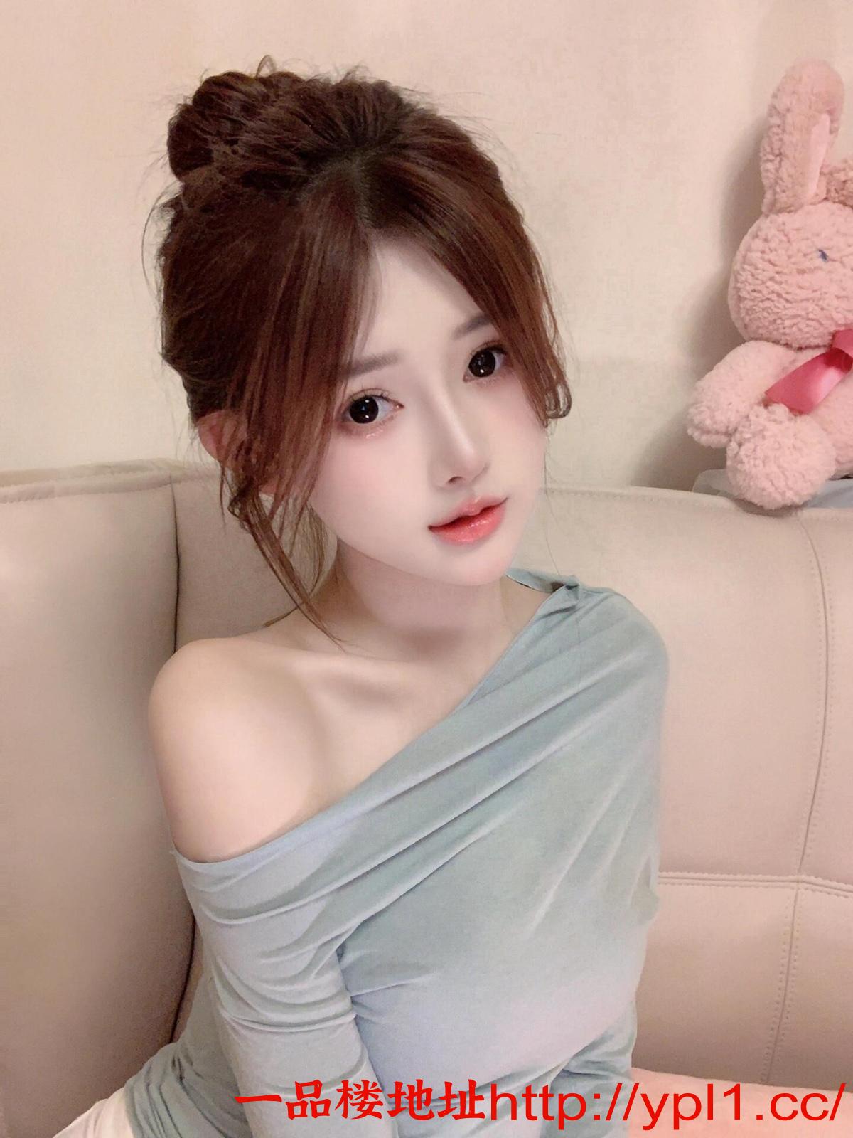 求欲不满小粉嫩，身材很赞，声音也很甜美（可外出）