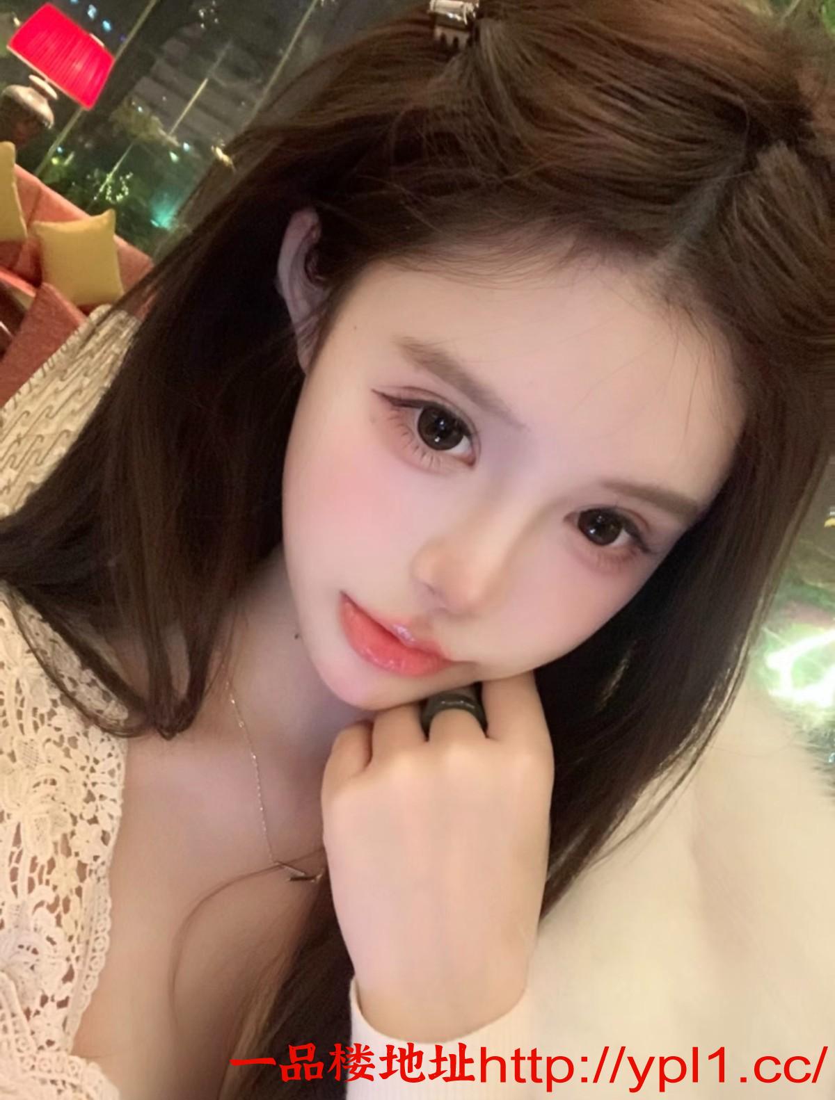 粉嫩鲍鱼骚逼易高潮潮喷水多多可内无套