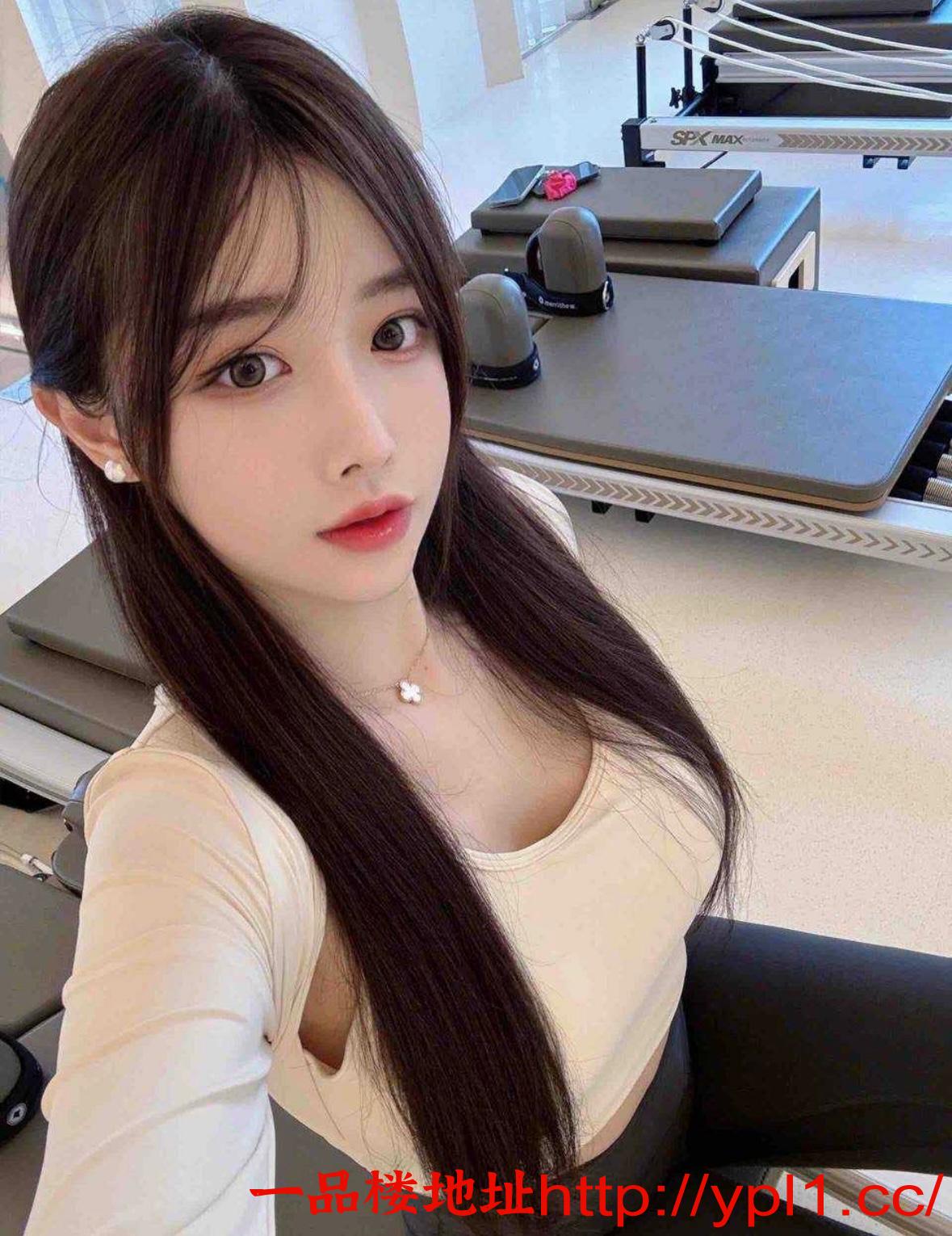 00后兼职胸大颜值高各种姿势都配合