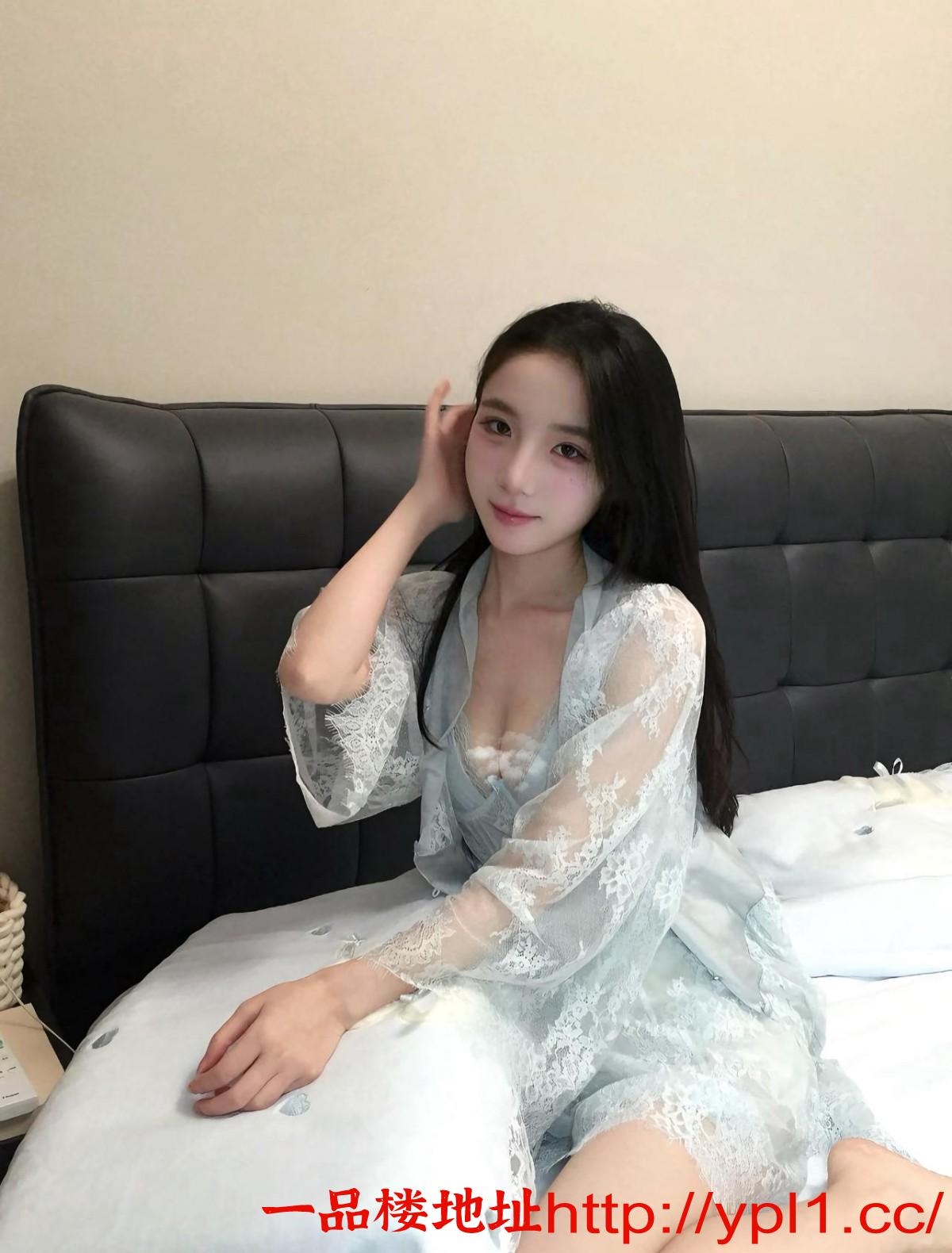 刚毕业水嫩光滑学生妹兼职