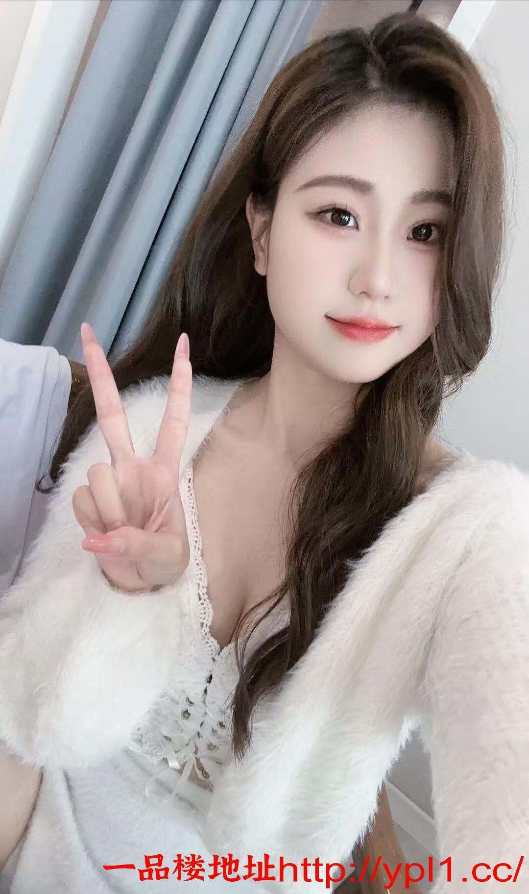 学姐艺校刚下海可颜射