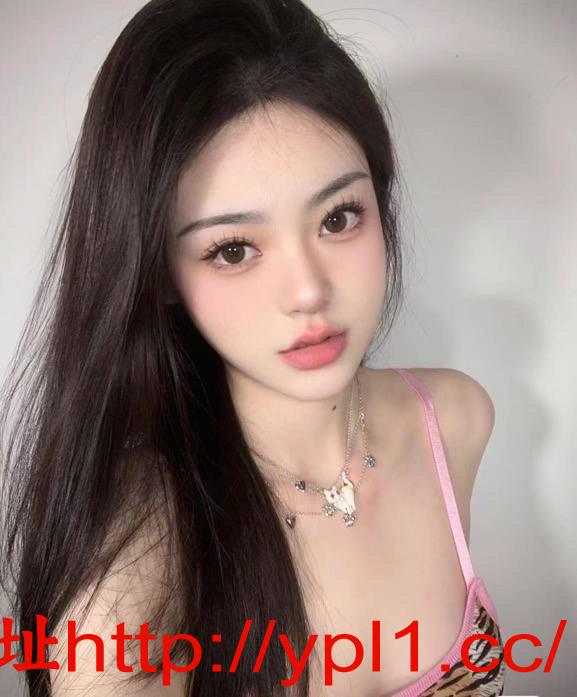 武侯区白嫩纯欲性感 身材丰满小姐姐