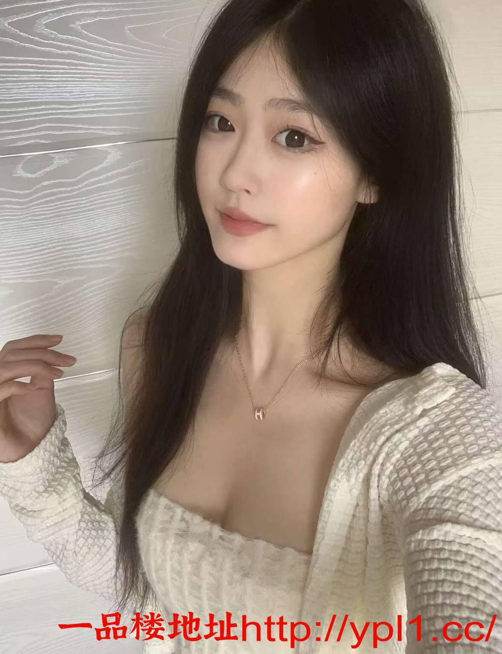 水嫩嫩的软妹子