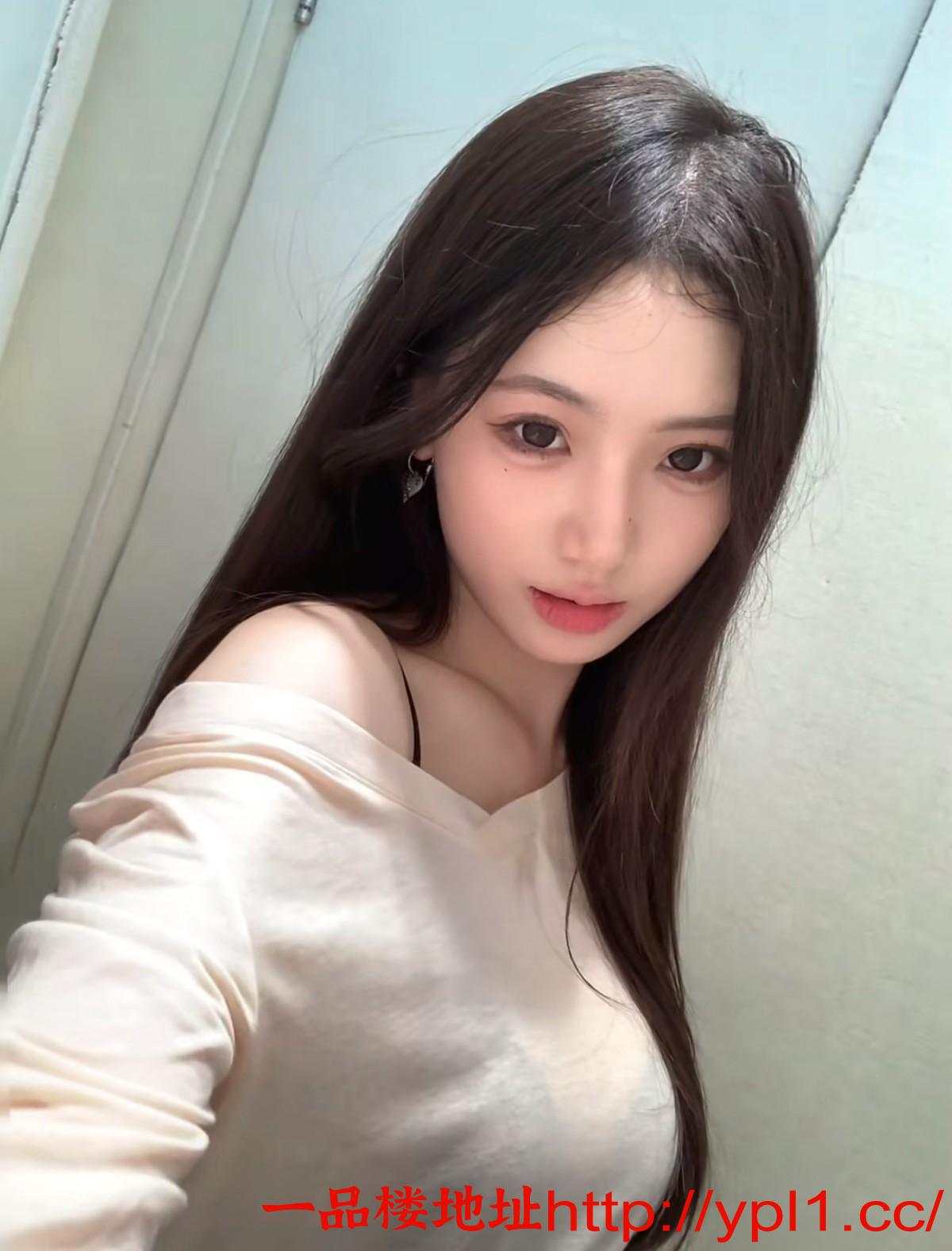 性感制服诱惑陪酒小妹蜜桃臀极品