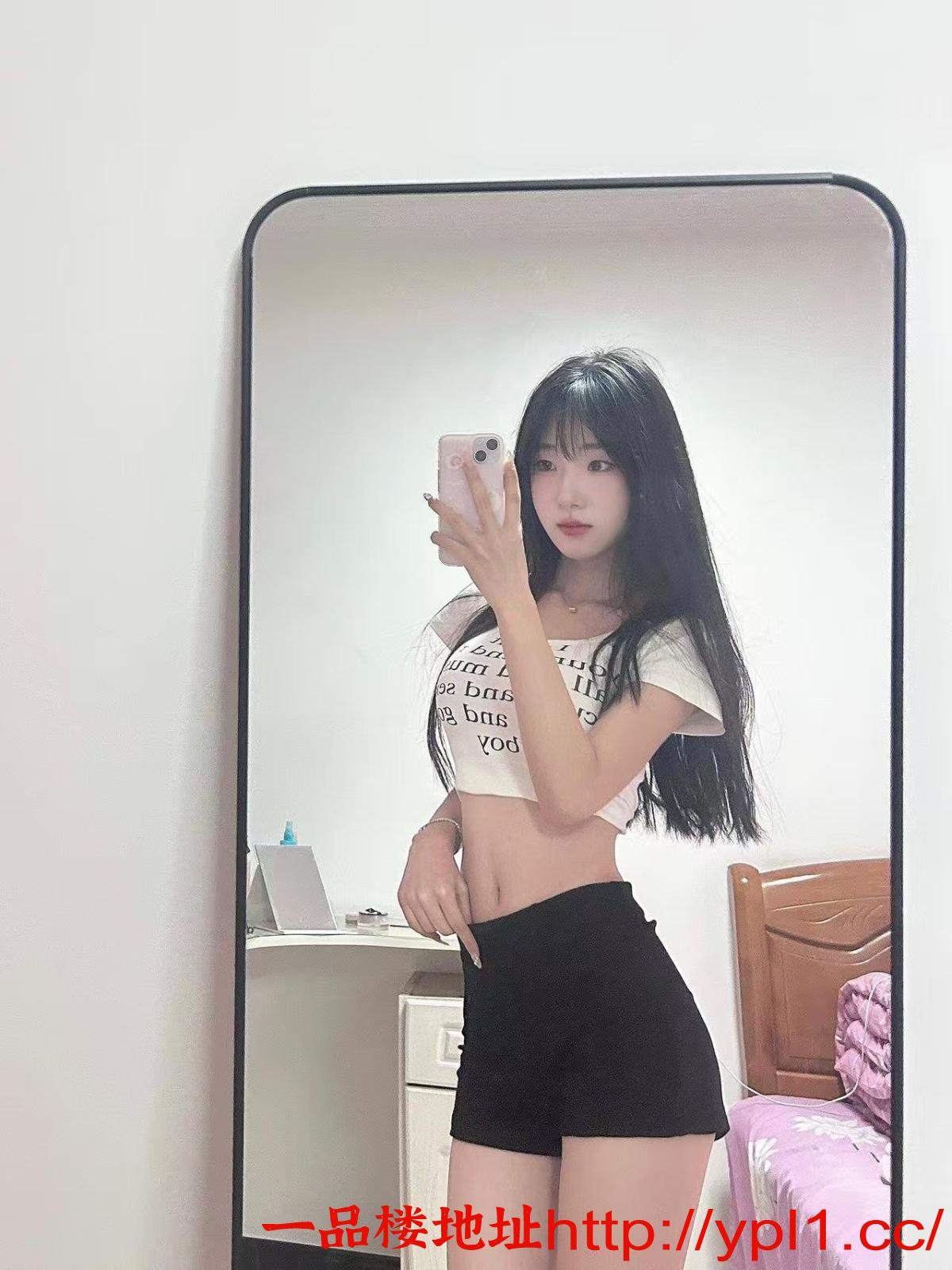 市宝安区性感极品水嫩妹妹服务不错口活很爽很刺激