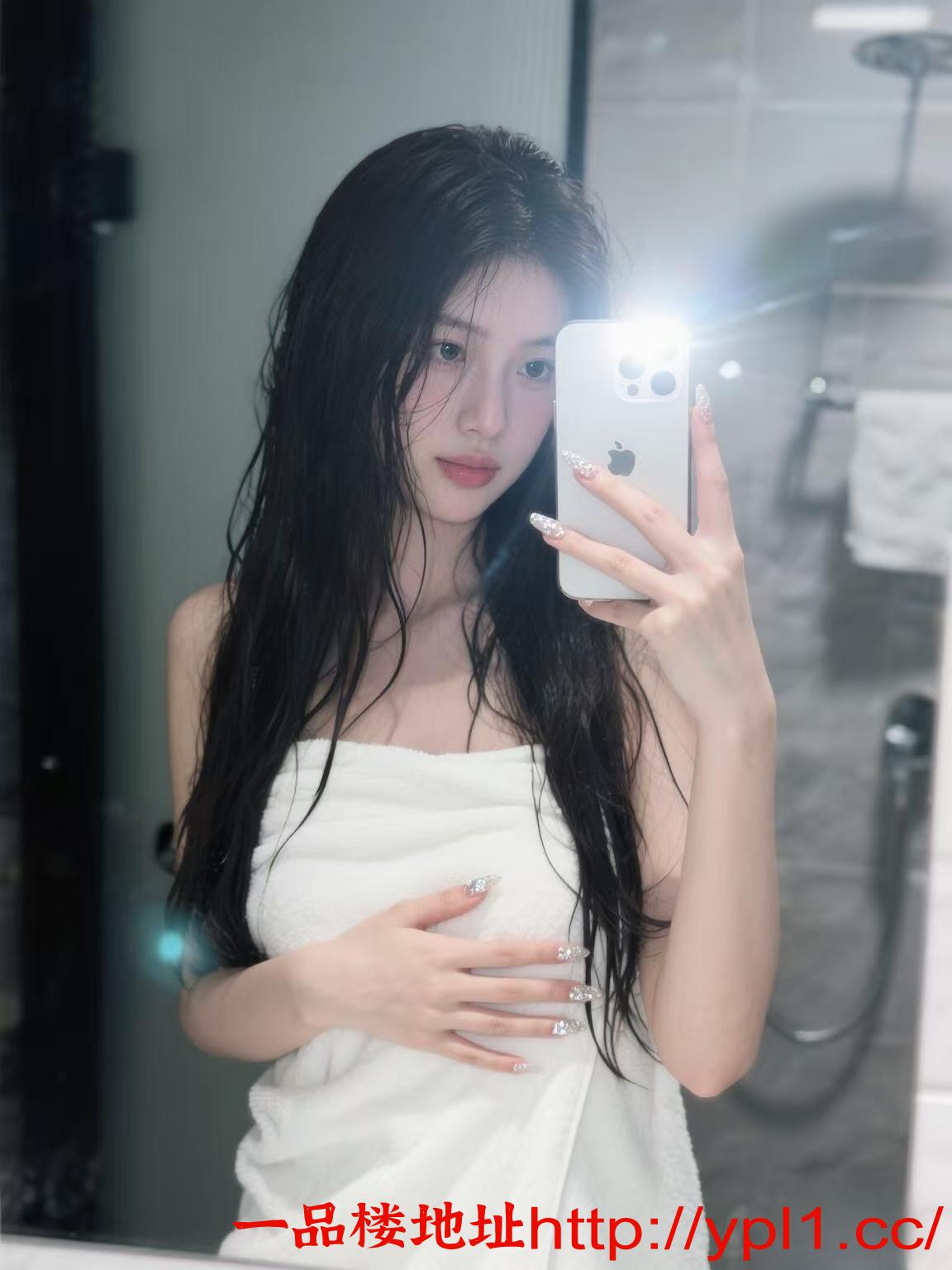 天然巨乳刚下海的先天骚逼体质