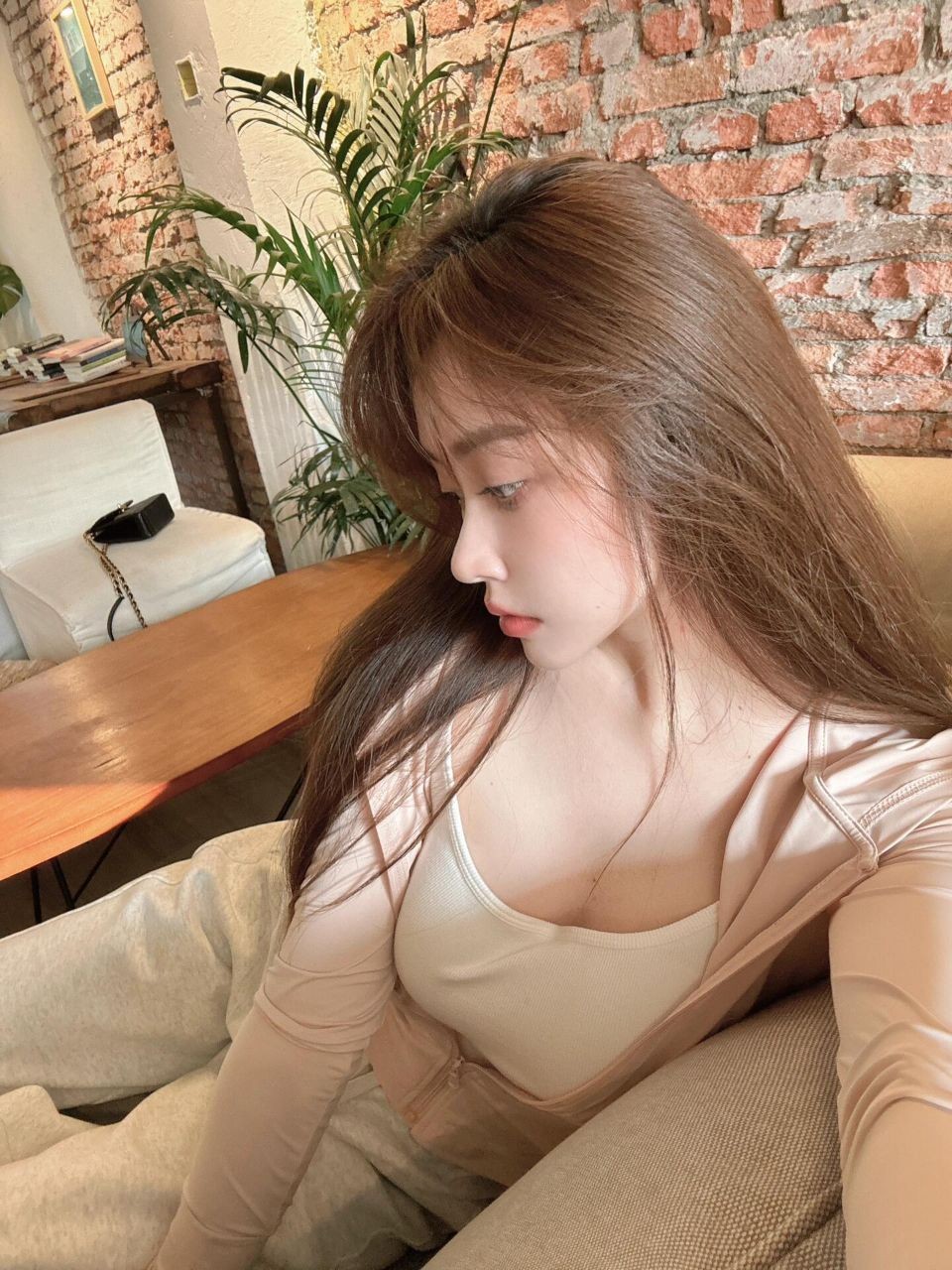 性感老师水多活好易喷水