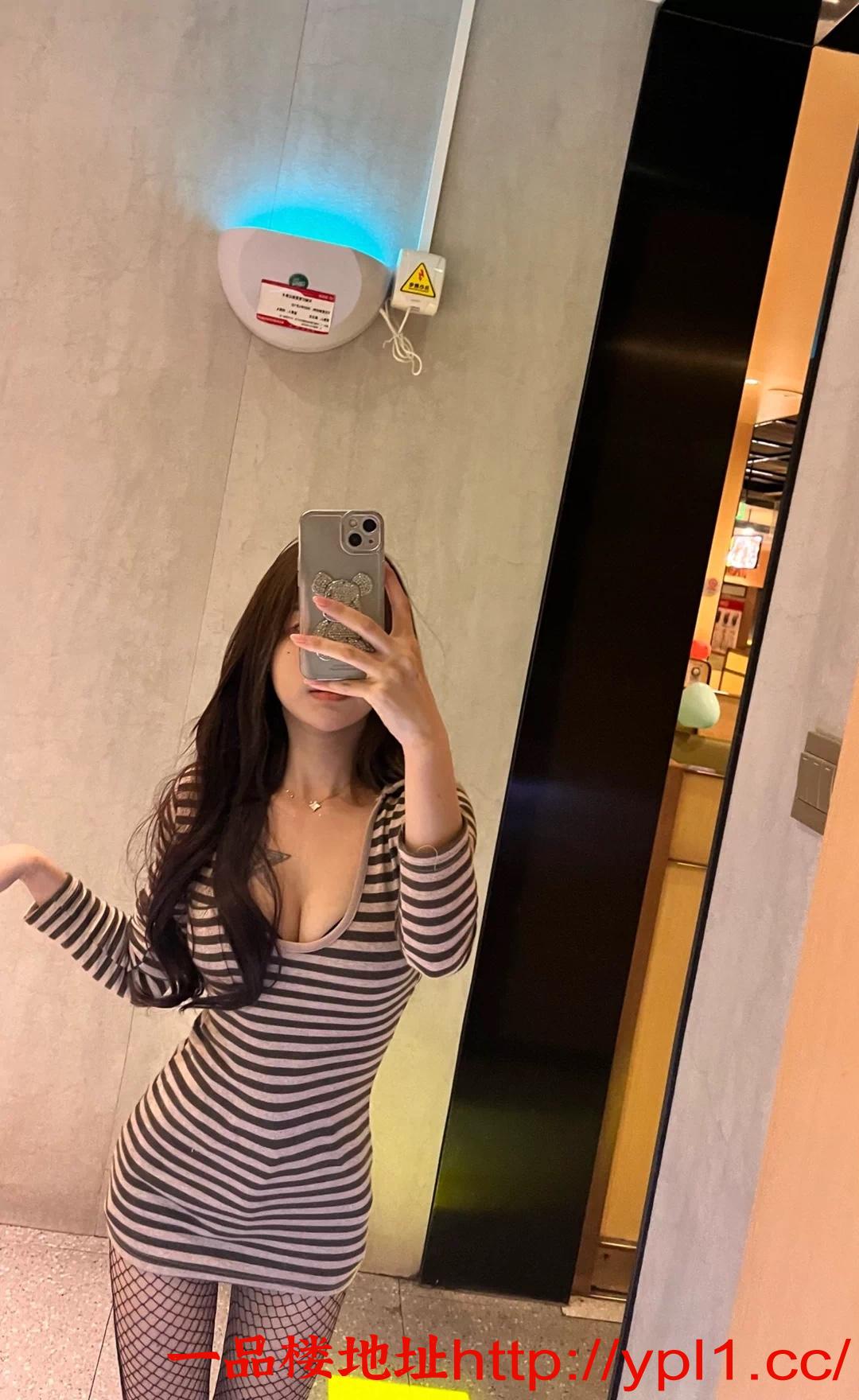 超级性感大胸妹