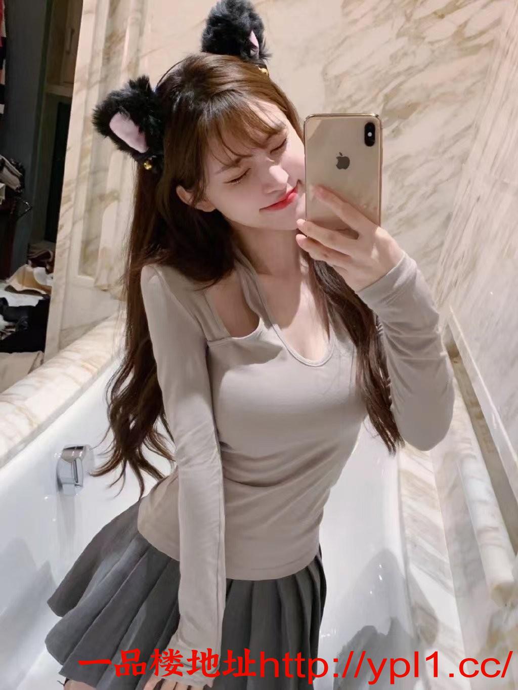 00后粉嫩粉嫩的清纯妹妹