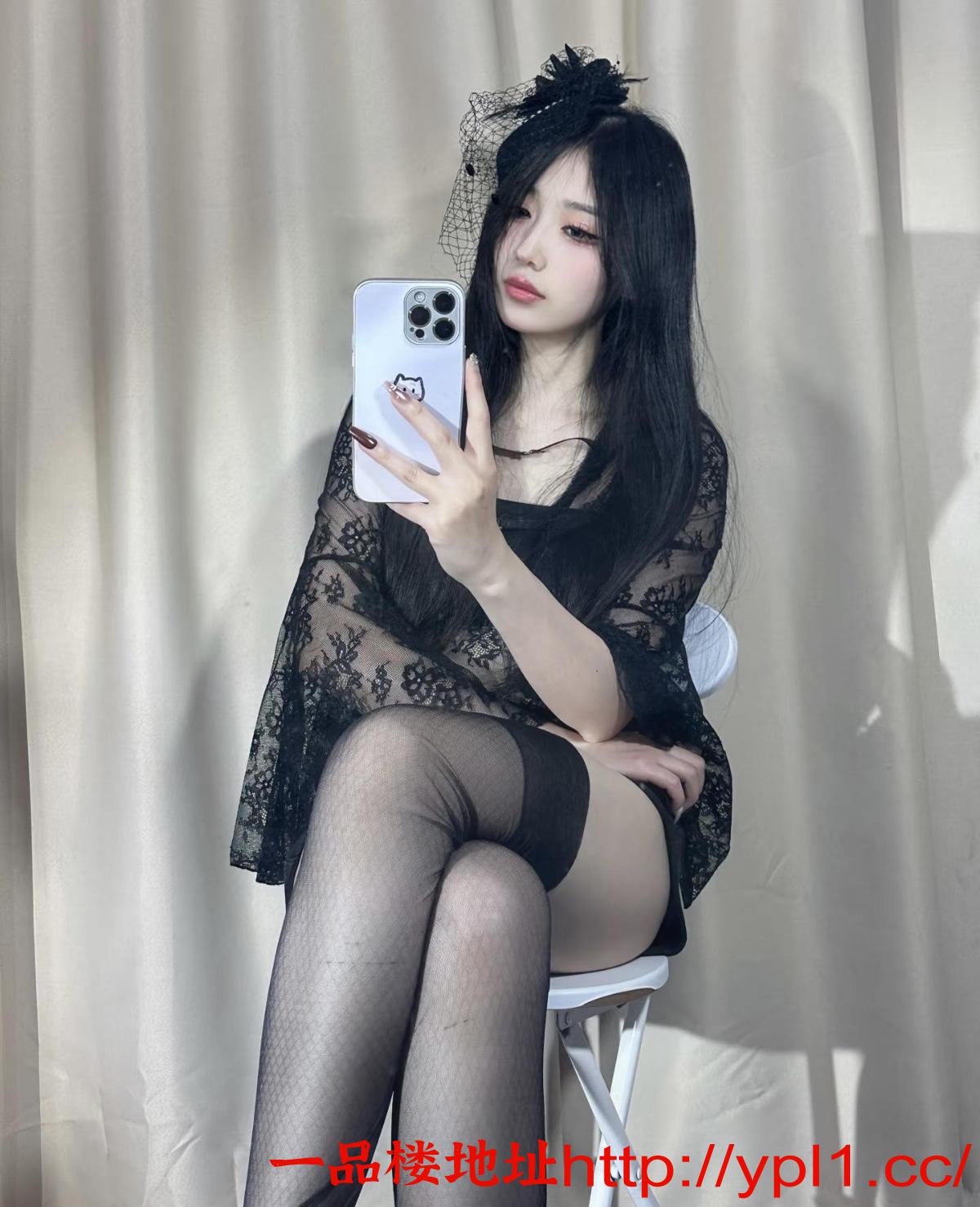 性感小妹三点粉小穴嘴巴很紧