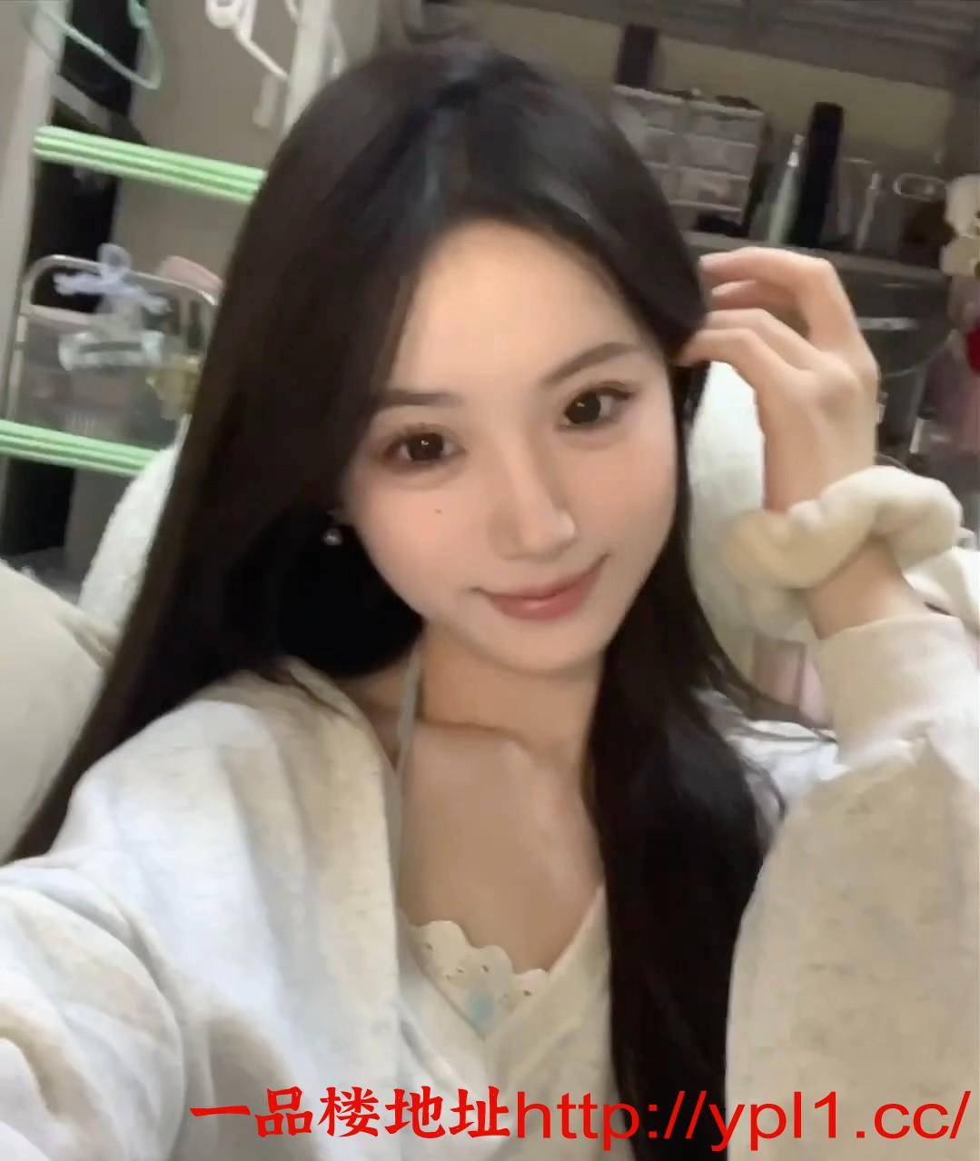 广州极品高颜值嫩妹超级夹多汁会吸（可内射）