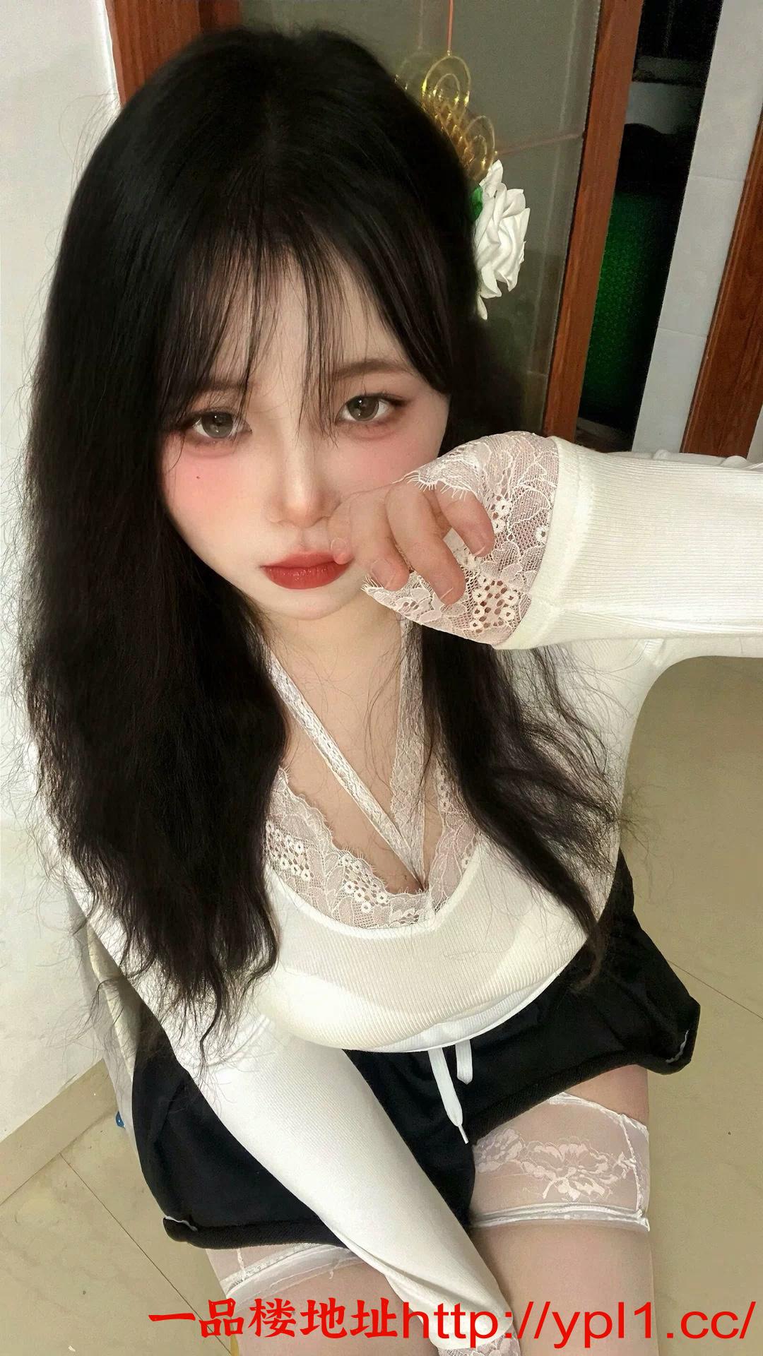 胸大臀圆轻熟姐姐