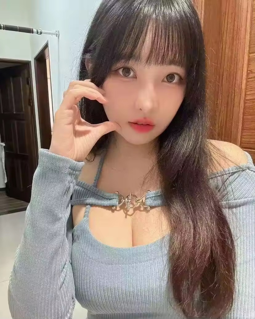 00后性感小姐姐