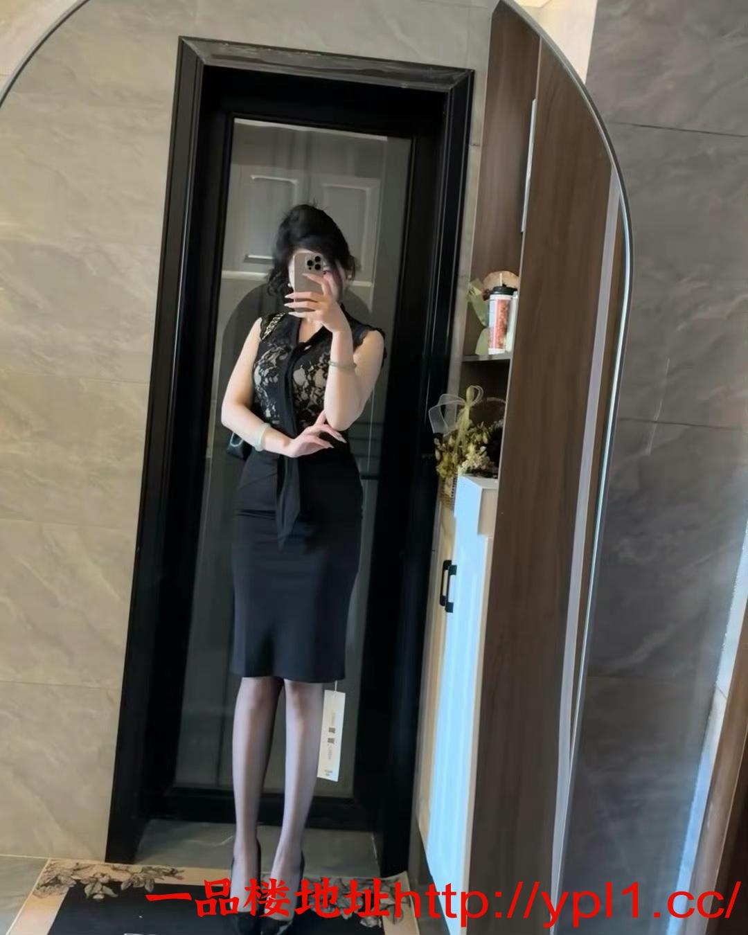 24岁高挑御姐 主丝袜诱惑 毒龙 果冻冰火