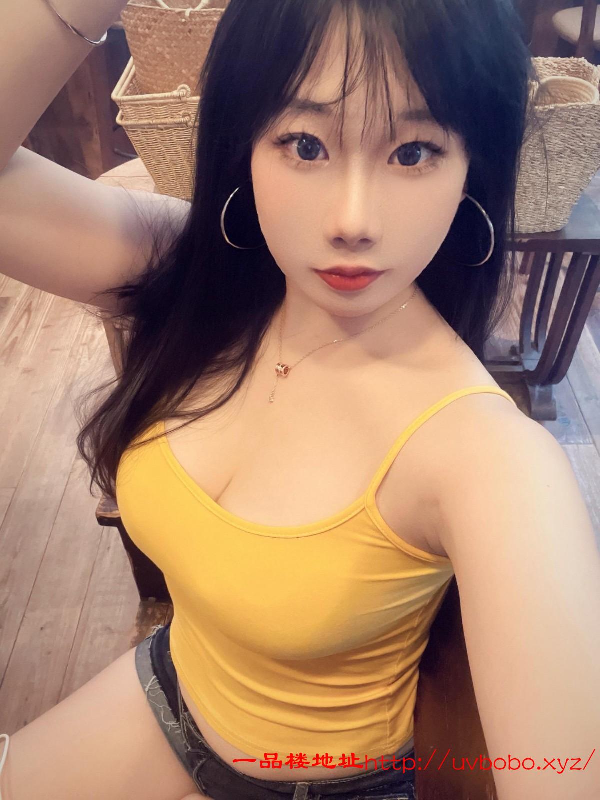 新华娇嫩的胖花朵