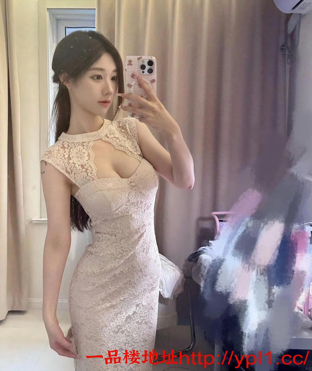 00后黑丝美少女兼职