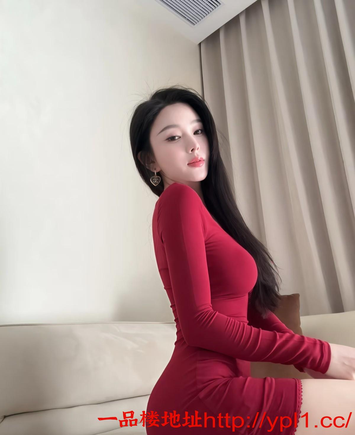 市区中高端泄火私密店，十几位漂亮小姐姐现场选妃