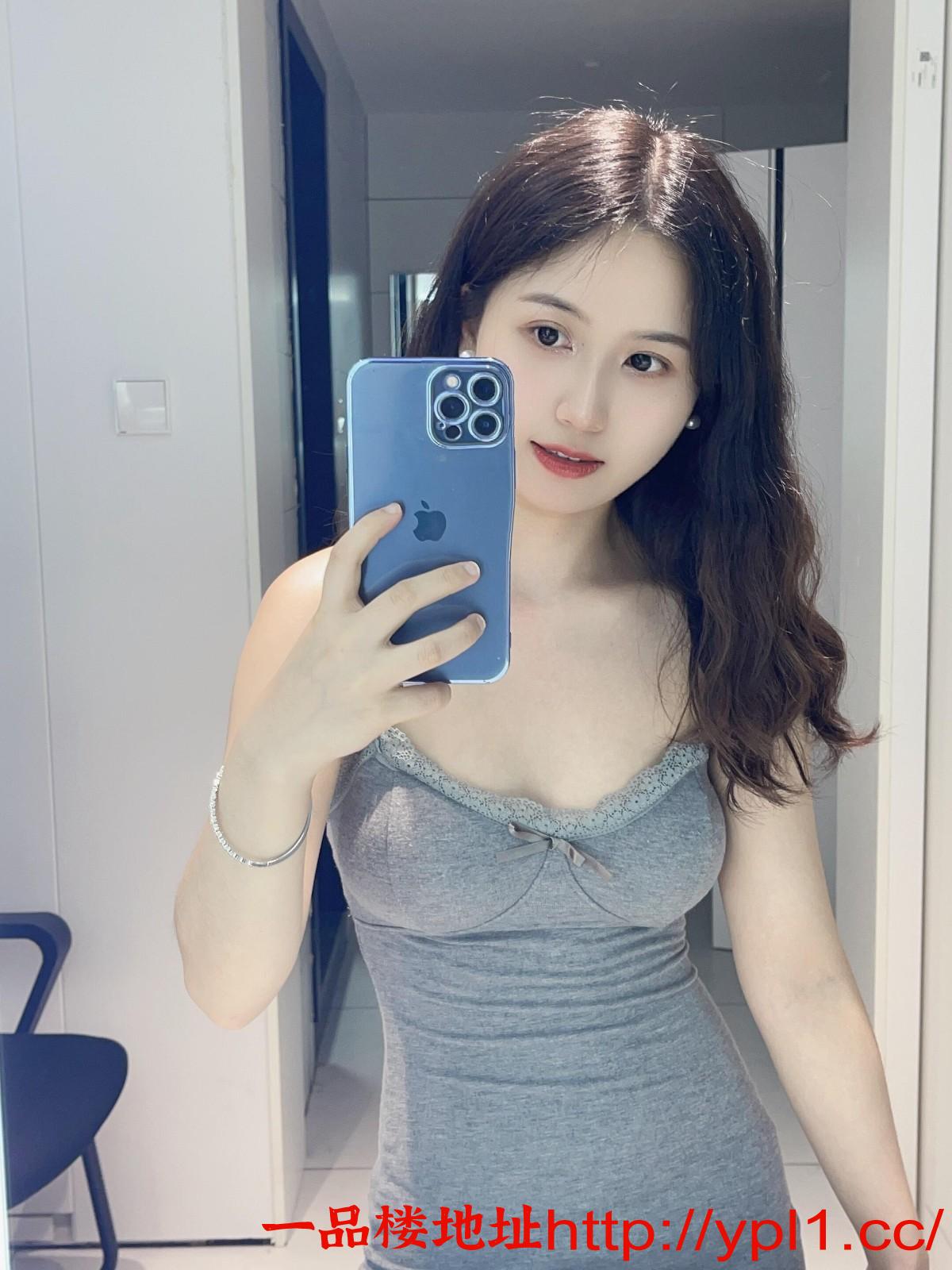 性感大长腿白净超棒身材