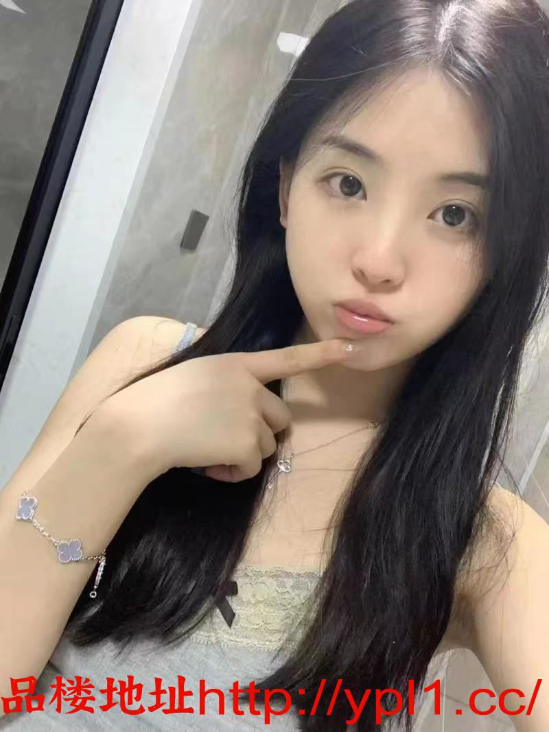 20岁小嫩妹三点粉嫩水多B紧 可调教 乖巧很配合（可上门