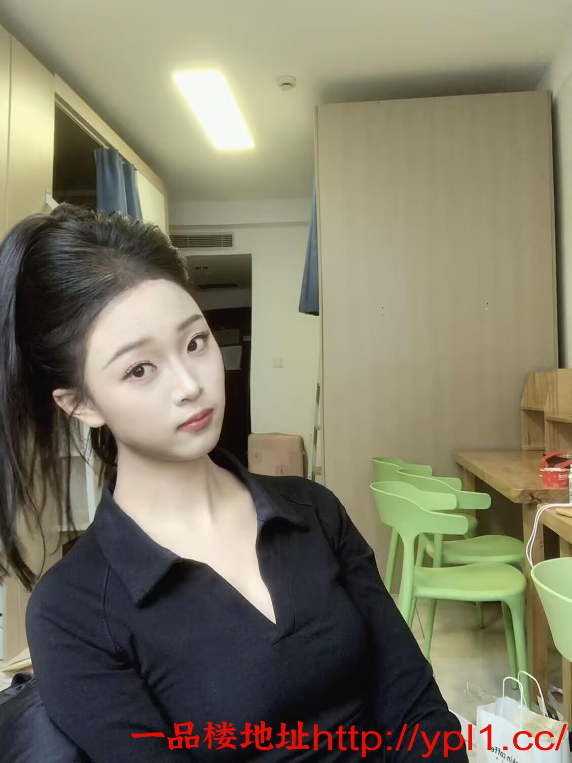 可爱听话姿势多小姐姐(可外出)