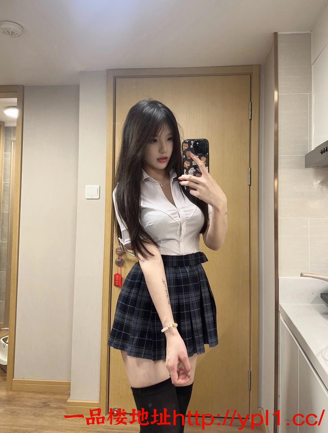 粉嫩美乳细腰骚货