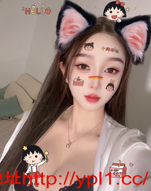 肤白丰满的倩倩