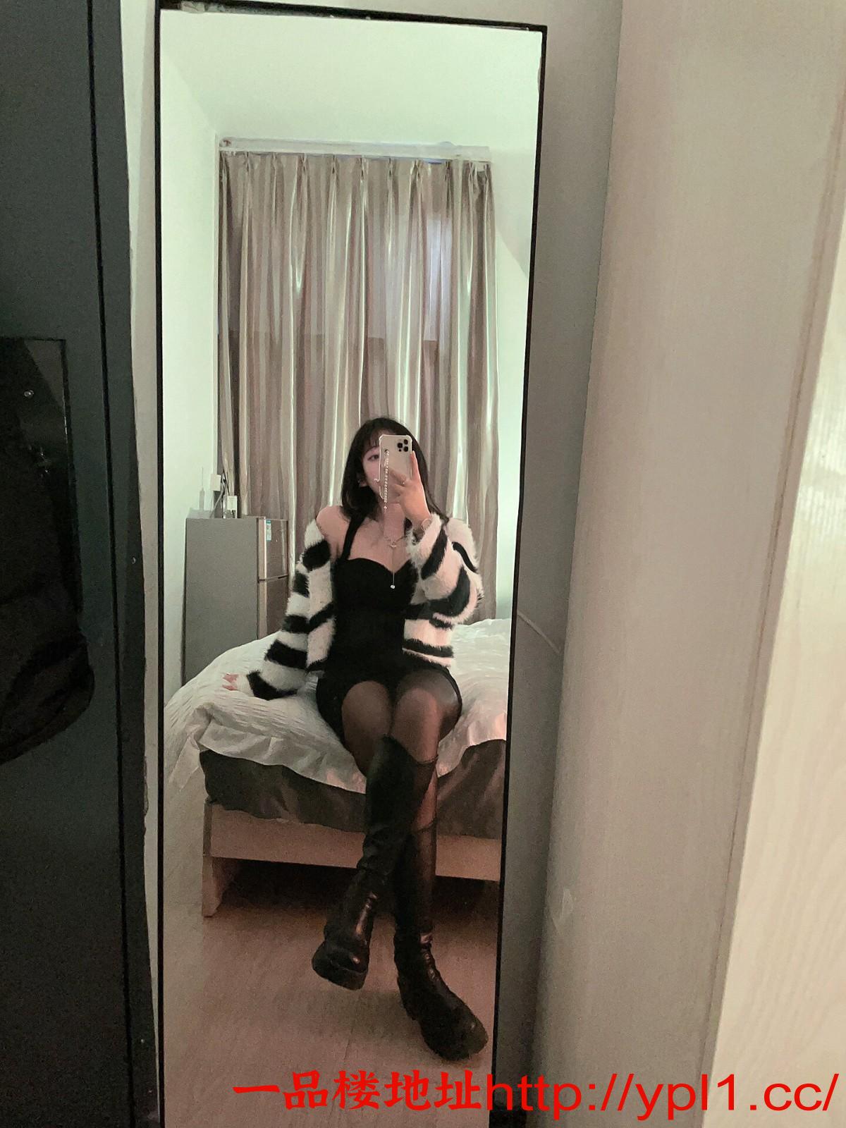 淫水泛滥高颜值女神白虎蝴蝶逼