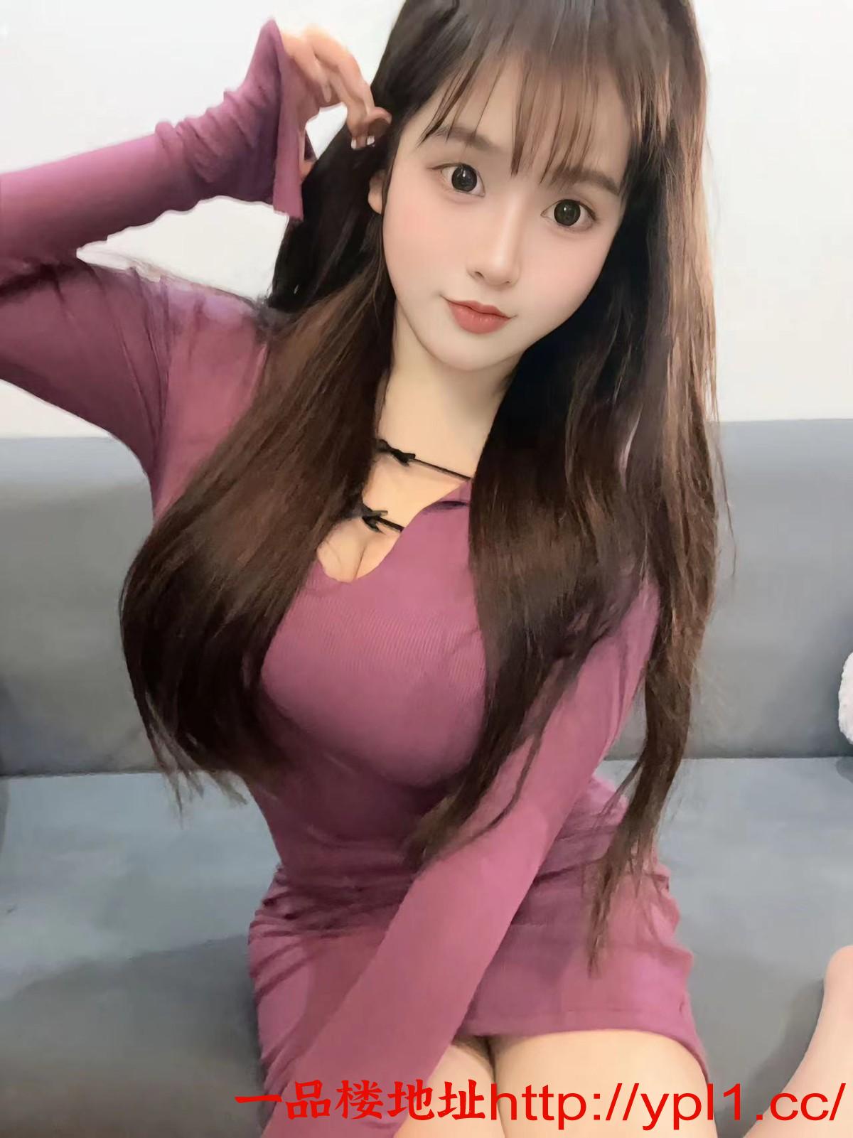 00后清纯粉嫩兼职小妹