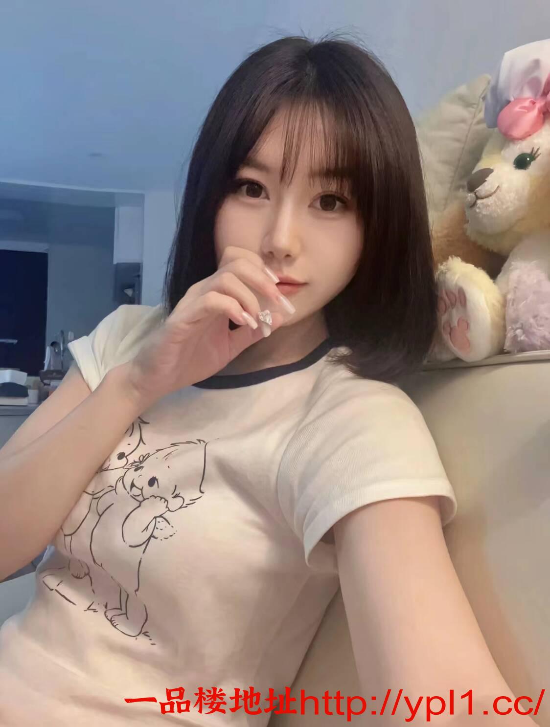 兼职情瘾少女粉嫩鲍鱼